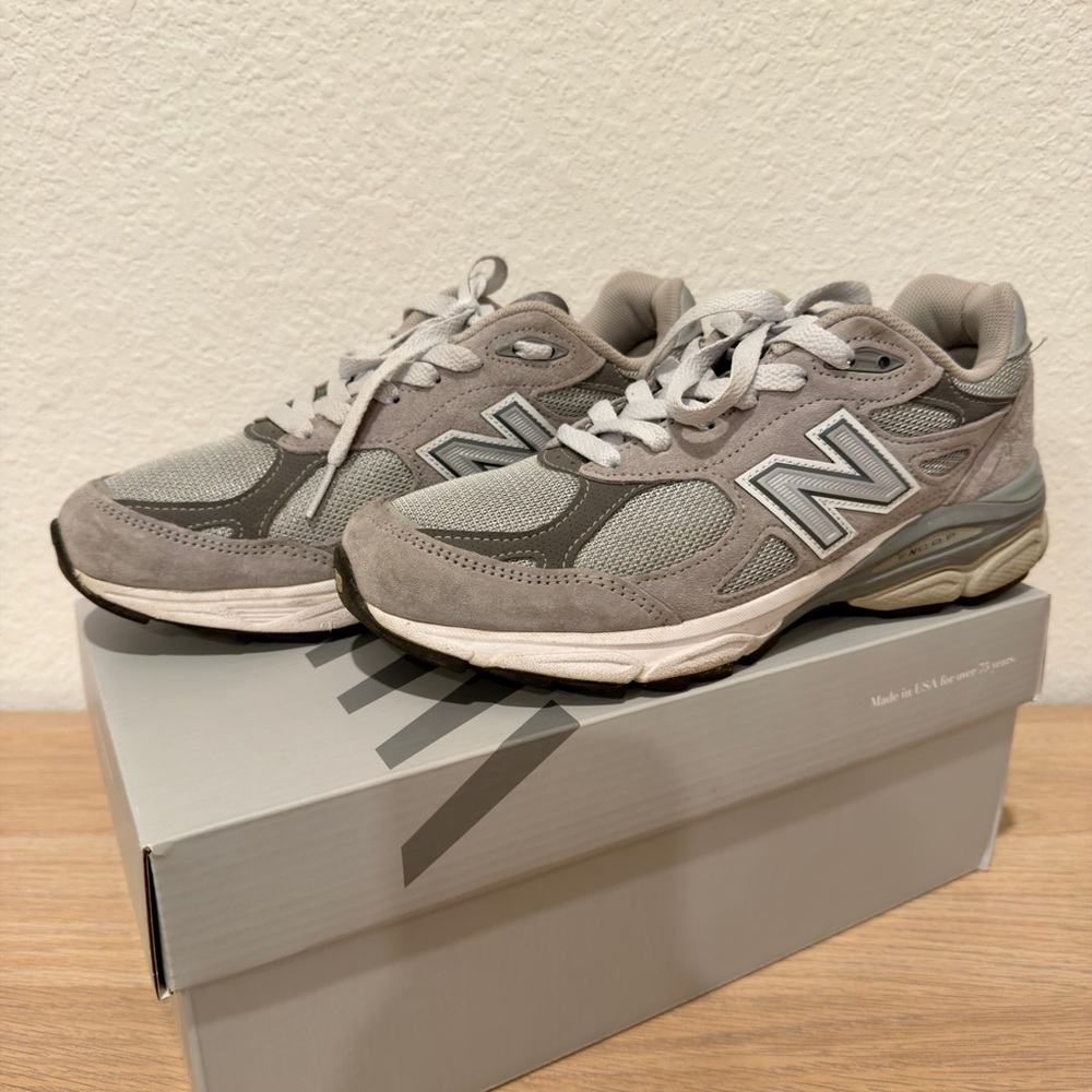 New Balance 990v3 Men Size 6.5